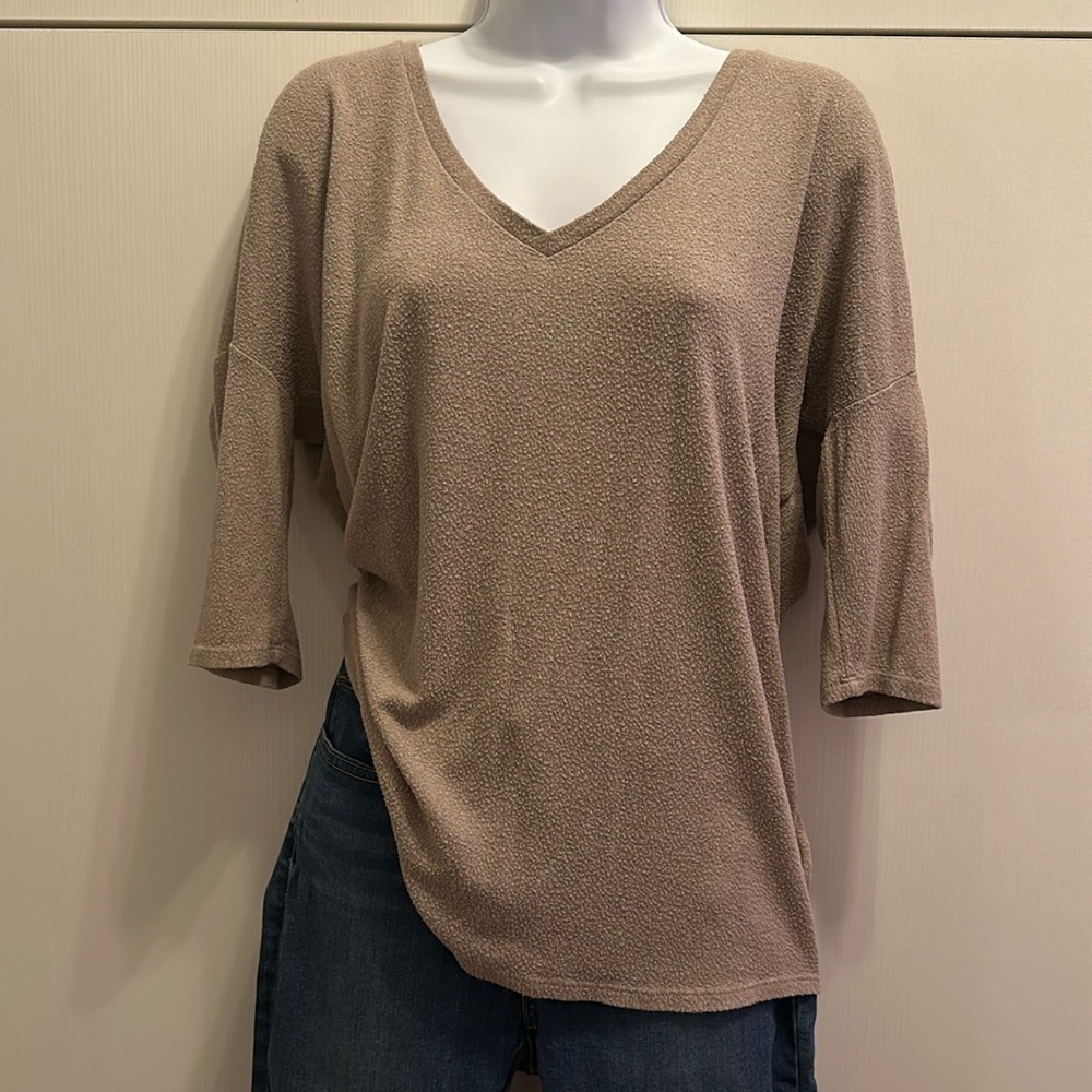 V Neck top